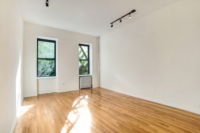 Building Photo - 78th Street Apartments