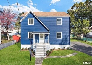 Building Photo - 514-518 Lafayette Avenue Unit