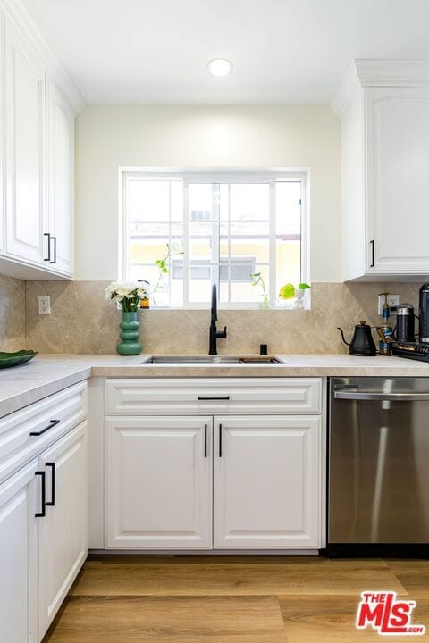 Building Photo - 12023 Collins St