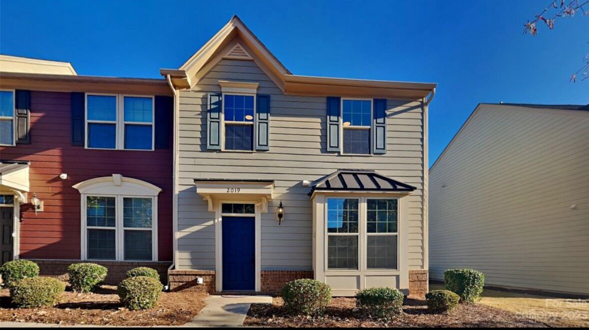 Primary Photo - 2019 Sage Park Dr