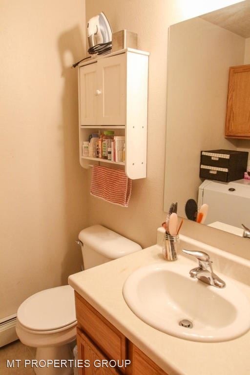 Building Photo - 2 br, 1.5 bath House - 1341 B Bulwer St.