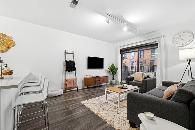 006A8232_1 - Slate at 901 Apartments