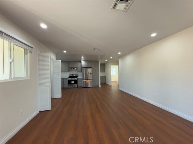 Foto del edificio - 4010 Daines Dr