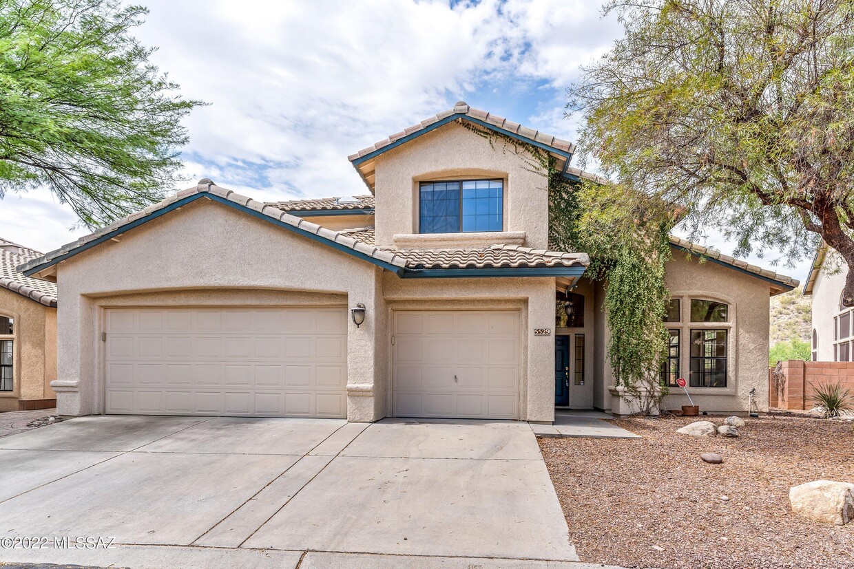 Foto principal - 5529 N Moccasin Trail