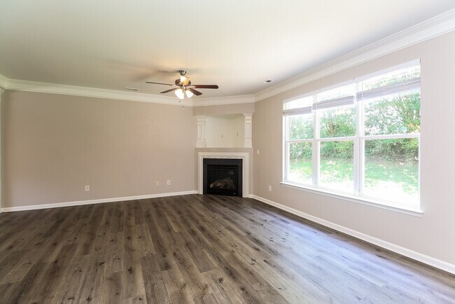 Foto del edificio - 3589 Catawba Creek Dr