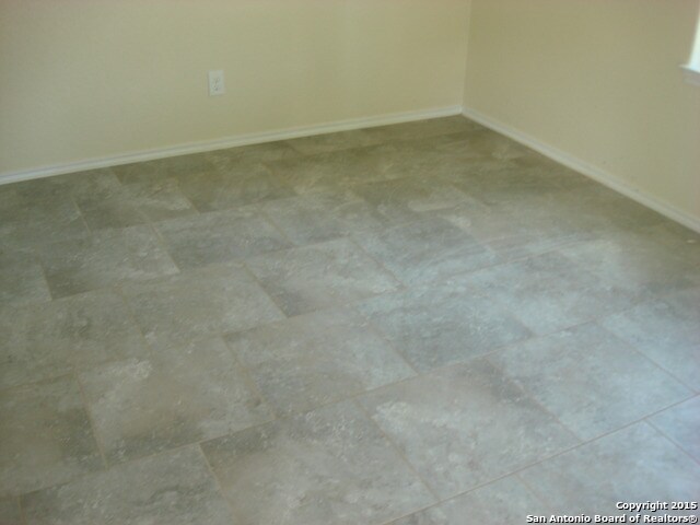 Foto del edificio - 615 Cantrell Dr