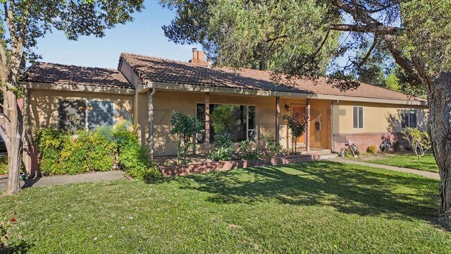 Foto del edificio - Unit Main House