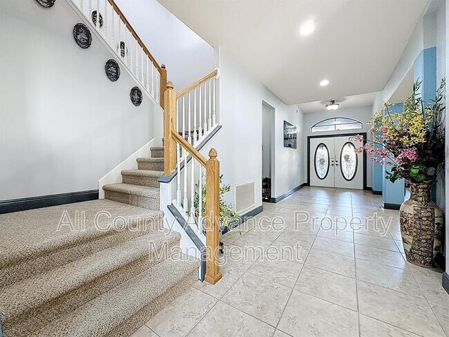 Foto del edificio - 2679 Lakebreeze Ln