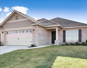 Building Photo - 212 Alonzo Toney Dr