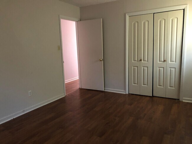 Building Photo - 1080 Old Lincolnton Crouse Rd