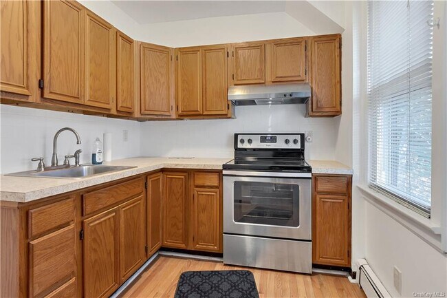 Foto del edificio - 417 Halstead Ave