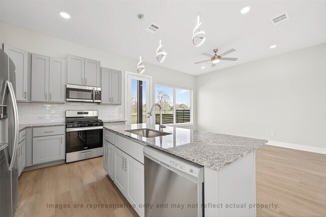 Foto del edificio - 10719 Mason Rd