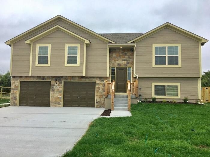 536 S Poplar St, Gardner, KS 66030 House Rental in Gardner, KS