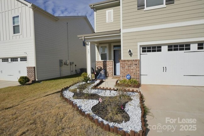 Foto del edificio - 547 Sitka Dr