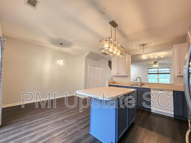 Building Photo - 222 Nimbus Ct