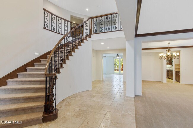 Building Photo - 1502 Warmsprings