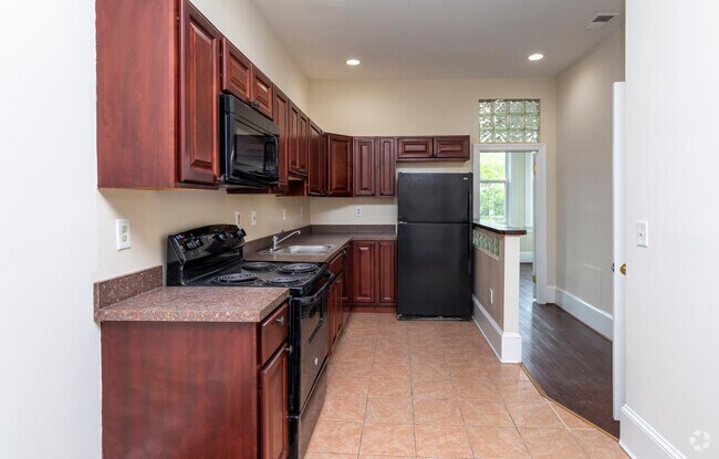 2HAB, 1BA - 1,000 ft² - 1709 Saint Paul