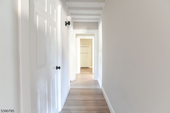 Building Photo - 285 Orchard Terrace