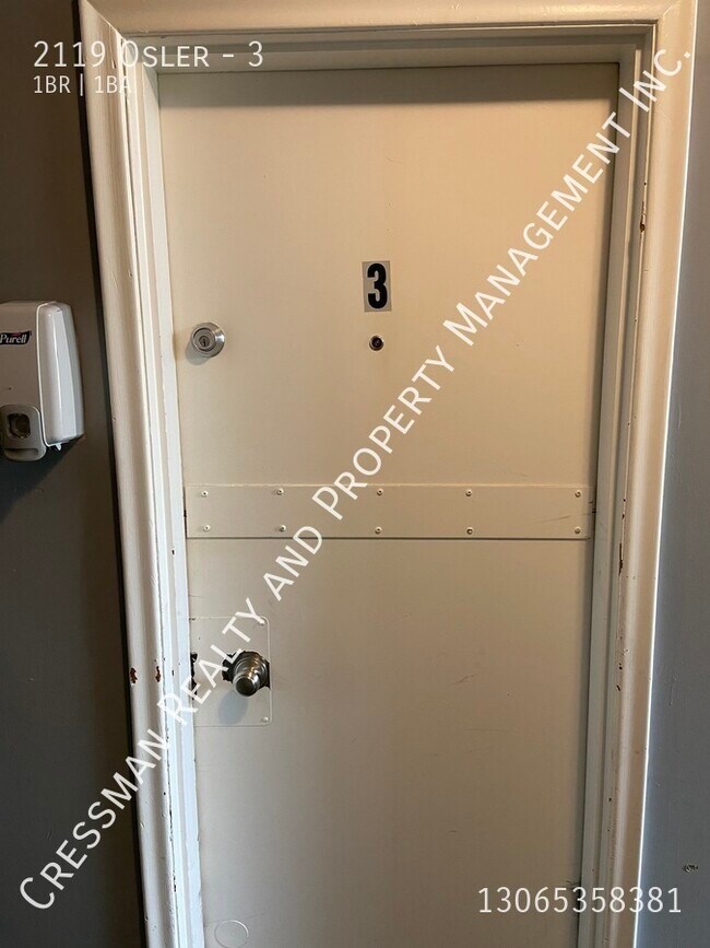 Photo du bâtiment - 1 bed 1 bath APARTMENT located downtown Regina, SK