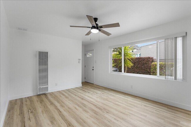Foto del edificio - 1033 Central Ave