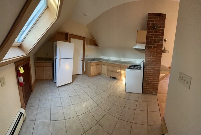 Building Photo - 19 Hickok Pl