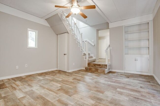 Building Photo - No App Fee. - Prelease by 10/25/24 and get...