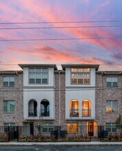 Building Photo - 5209 Allen St