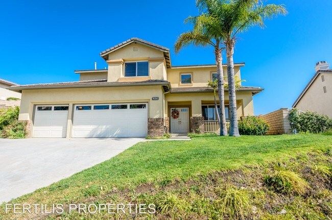 Building Photo - 16262 Skyridge Dr
