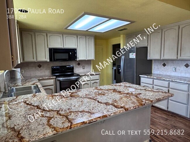 Building Photo - 17076 Paula Rd
