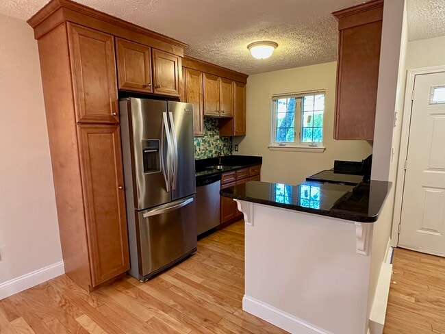 Photo - 10 Janet Rd Townhome