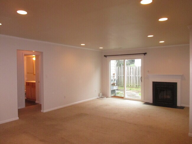 Foto del edificio - Beautiful 2 Bedroom Condo in Gaithersburg!
