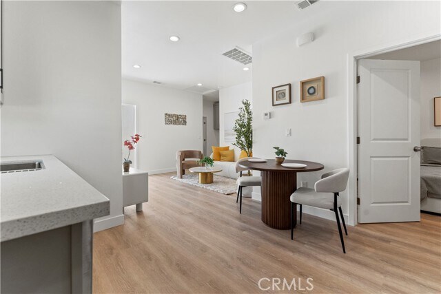 Foto del edificio - 13158 Cedar St