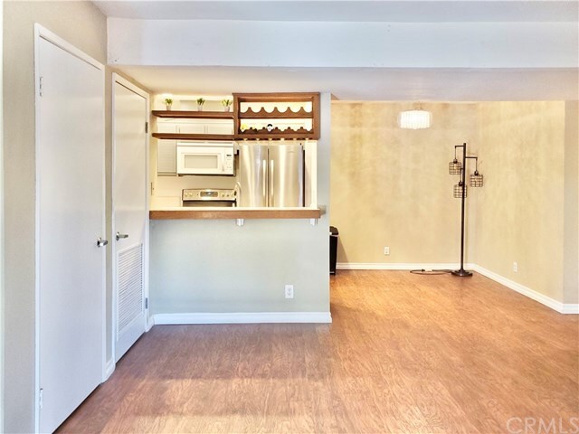 Building Photo - 25671 Le Parc