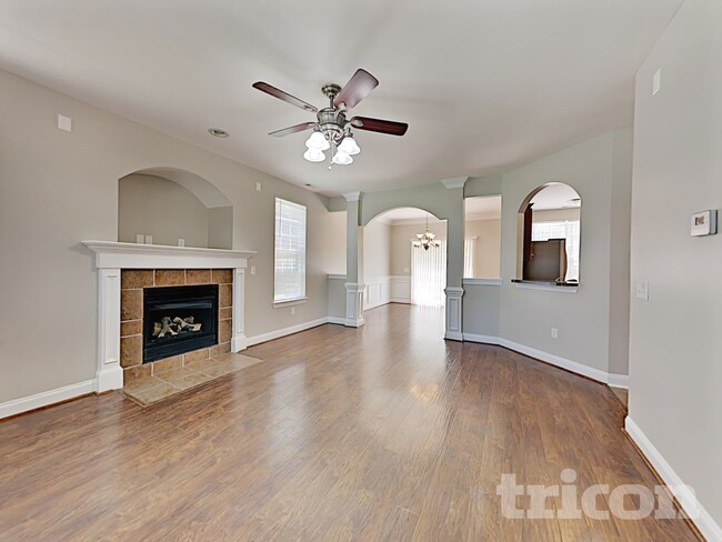 Building Photo - 4813 Samuel Richard St