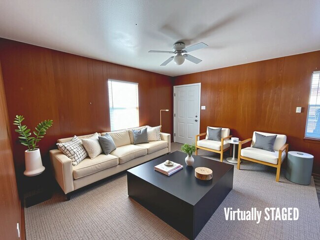 Foto del edificio - 1508 N W S Young Dr