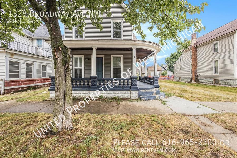 Primary Photo - Available Now | 3 Bedroom 1 Bath Aparment ...