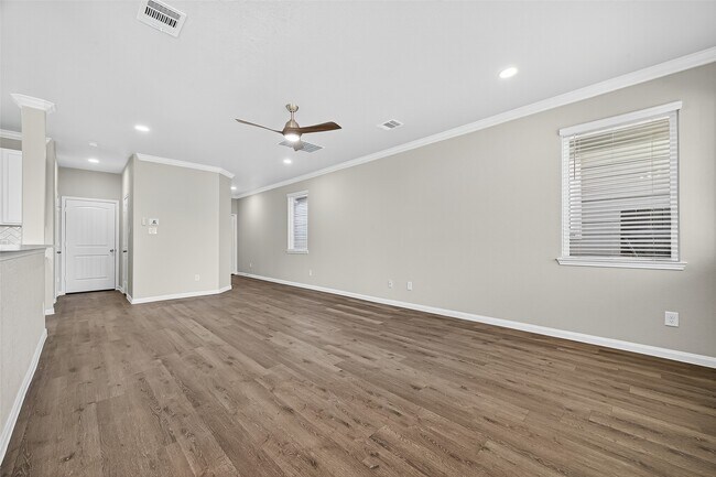 Foto del edificio - 24811 Goldoni Dr