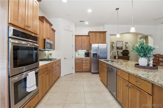 Building Photo - 3759 N Boxelder Way