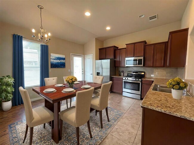 Foto del edificio - 120 Kingfisher Ln