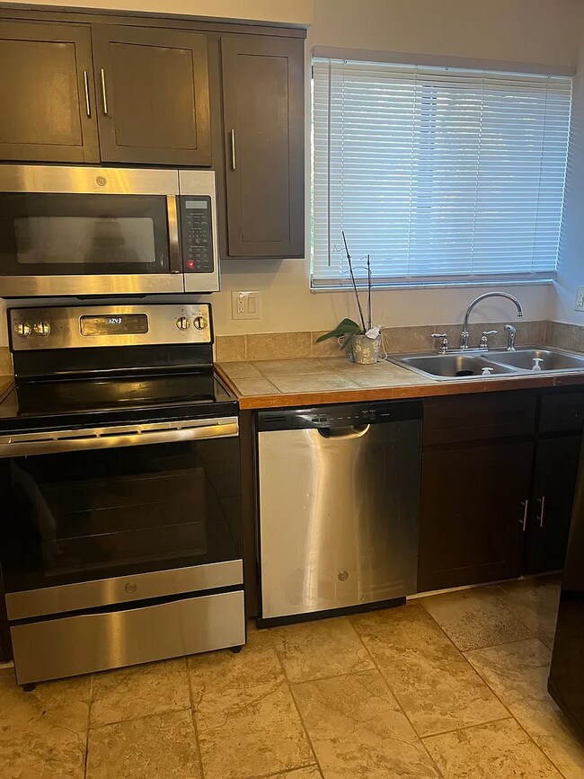 Foto del edificio - 1563 Hancock Ln