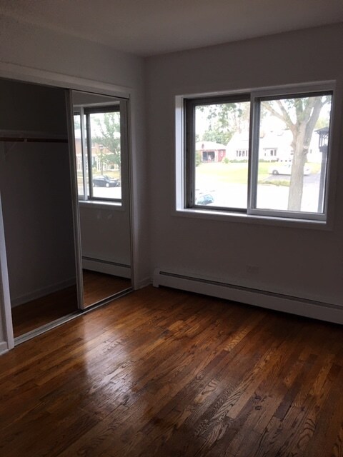 Master Bedroom - 550 N Ardmore Ave