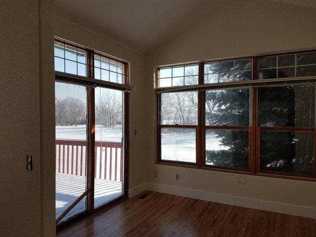 Building Photo - 202 Fairfield Ln
