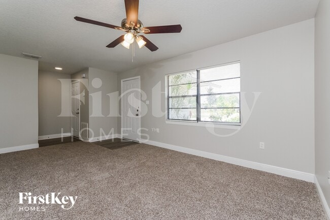 Building Photo - 2004 Cecile St