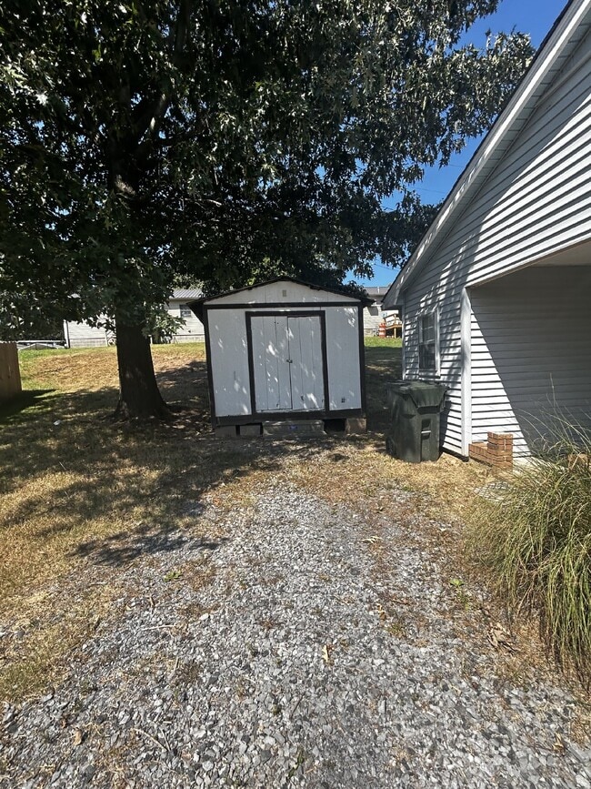 Foto del edificio - 451 Mill St