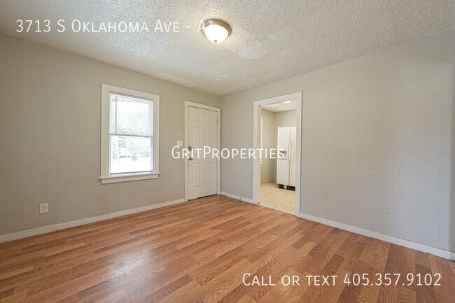 Building Photo - 3713 S Oklahoma Ave Unit A