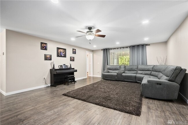 Foto del edificio - Beautiful 3 Bed 2 Bath House
