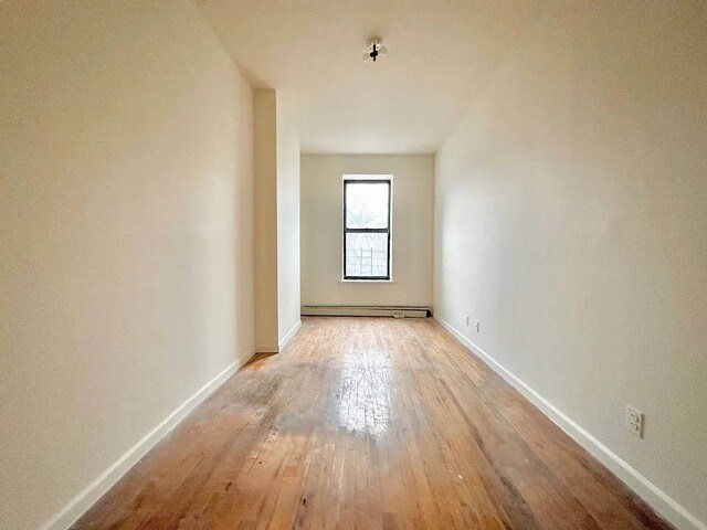 Foto del edificio - 810 Rogers Ave