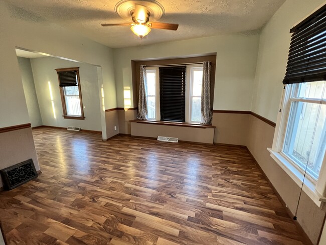 Dining Room - 630 E Central Park Ave