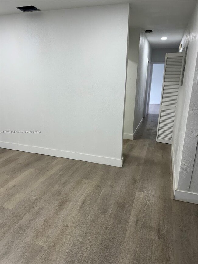 Building Photo - 600 SW 72nd Ct