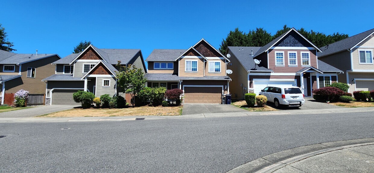 Primary Photo - 2501 192nd Pl SE